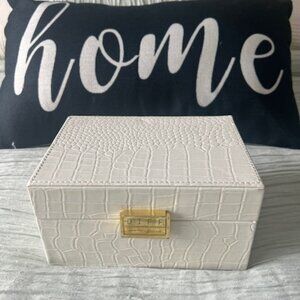 Diff eyewear case NWOT